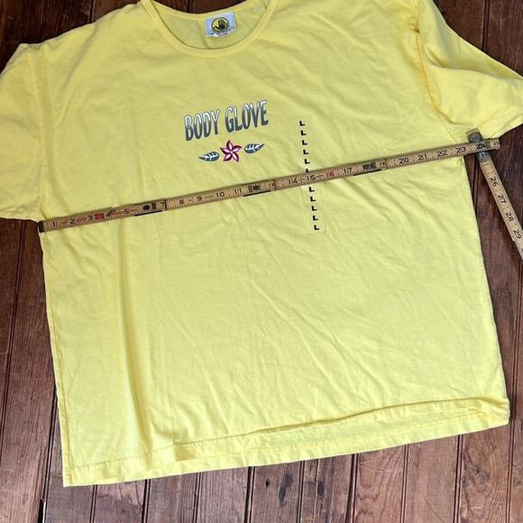 Vintage women’s Body Glove Yellow Short Sleeve boxy, oversized, cotton Tee NWT - Picture 2 of 7